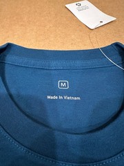 New Authentic Apple Unisex Long Sleeve T Shirt in Blue Store Employee Uniform