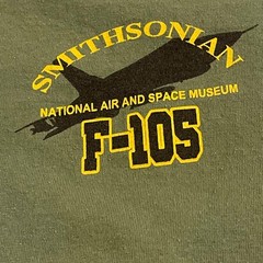 Vintage Smithsonian F-105 Thunderchief Fighter Bomber Air Space 90s Green Shirt