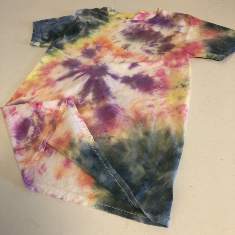 Vintage Hand tie-Dyed T-Shirt Adult Sz S Hanes 100% Cotton multicolor hippie
