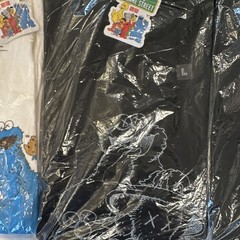 Uniqlo UT KAWS x Sesame Street Graphic Tee Lot – 5 Tees Size Large