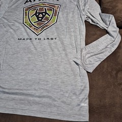 ARIAT Long Sleeve T-Shirt Charger Camo Shield Heather Grey Crew Neck MEDIUM