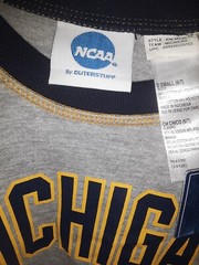 Outerstuff Youth Kids NCAA Michigan Athletics est 1817 Tee T Shirt sz small#399