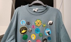 VTG 90s Hobo Signs Single Stitch Peace Hippie Pins Long Sleeves Shirt OSFA Gray