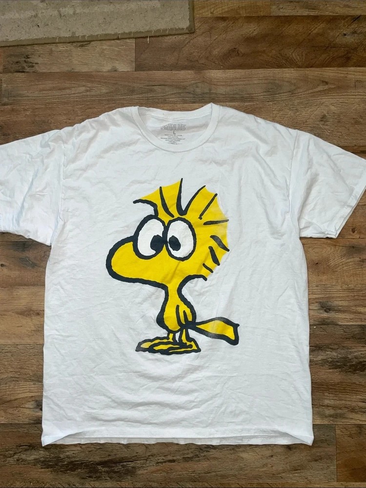 Peanuts Woodstock White t-shirt Size Large Shirt