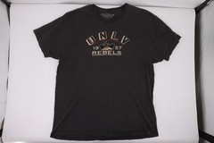 UNLV Rebels T-Shirt Men’s Colosseum Athletics Black Graphic Crew Neck Size 2XL