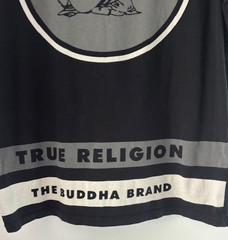 True Religion Buddha Box V Neck T Shirt Mens L Black Graphic Spellout Guitar