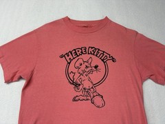 Vintage 80’s Mens T Shirt Size Small Here Kitty Kitty Made In USA Rare Pink