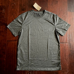 Nike Mens Golf Smoke Gray “The Nike Tee” Dri-Fit Crew Neck DX8730-071 Size M