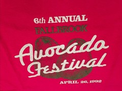 Vintage 90s Fallbrook California T-shirt Avocado Festival Tee Retro Size Large