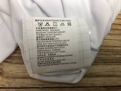 Men’s MED Print Graphic T shirt Short Sleeves White W/ Letter Print