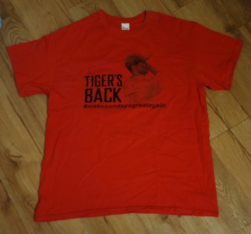 Golf Tiger Woods #makesundaysgreatagain Promotional T-Shirt Men’s Size-Large