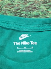 Men’s The Nike Tee Embroidered Logo Green Athletic T Shirt SZ Medium