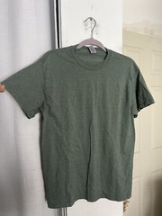 Gildan Men Crewneck Shirt Size Medium Green Short Sleeve Cotton Blend