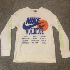 Nike Sportswear World Tour Shirt Mens Medium Crew White Long Glow In Dark Sleeve