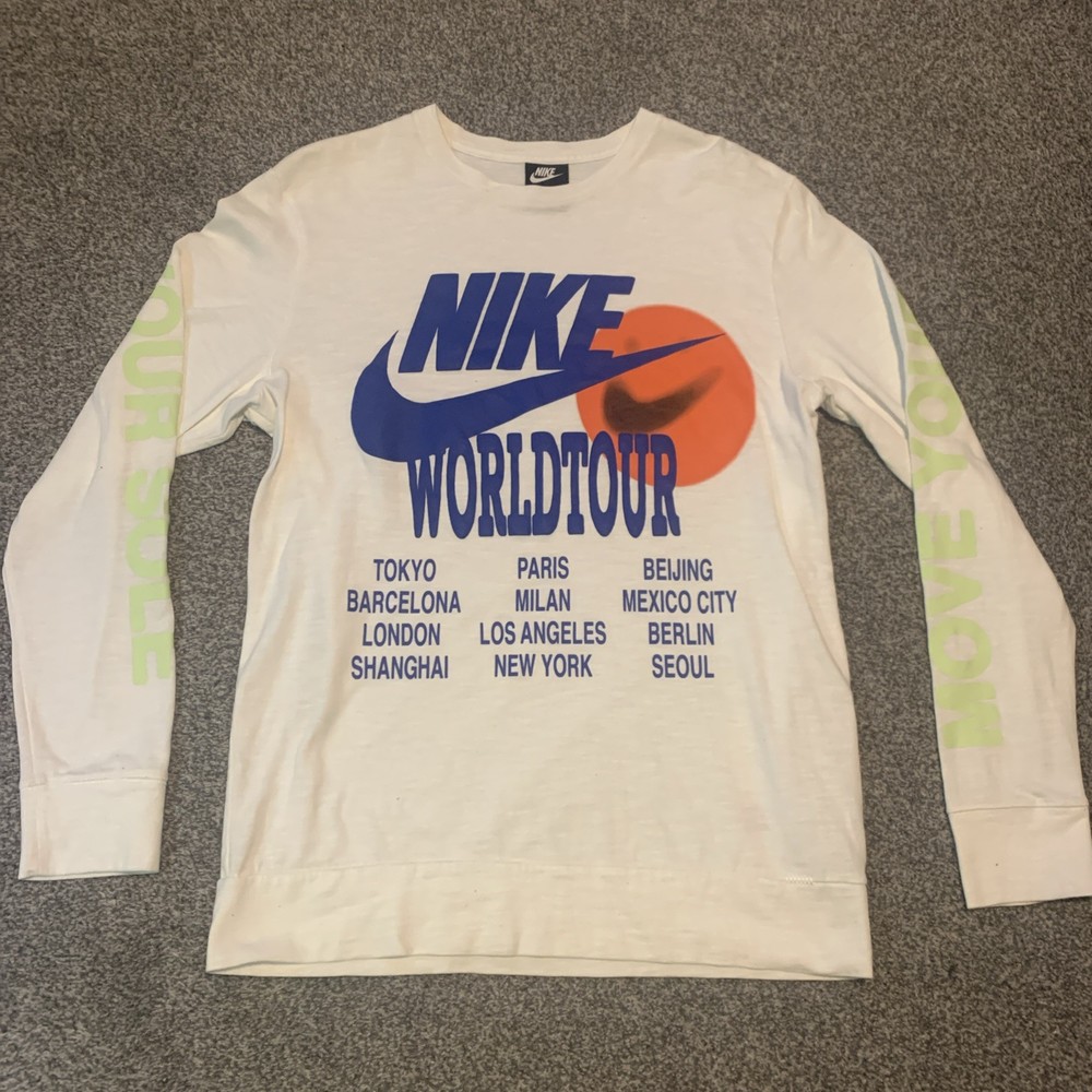 Nike Sportswear World Tour Shirt Mens Medium Crew White Long Glow In Dark Sleeve