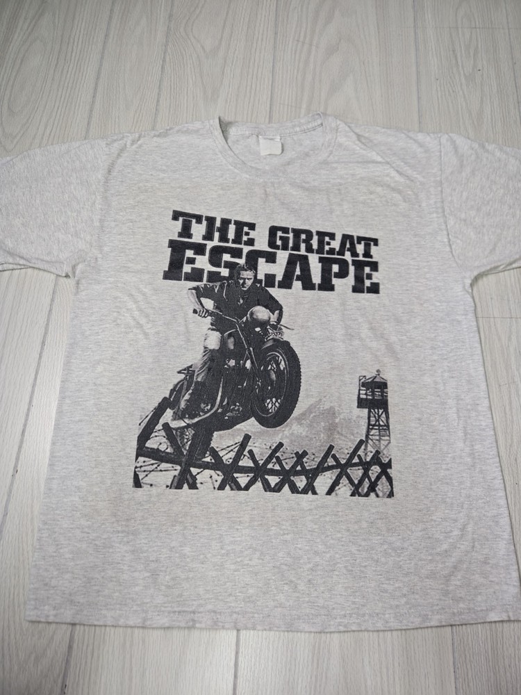 Steve McQueen Shirt Large The Great Escape Awesome Graphic Used Gray