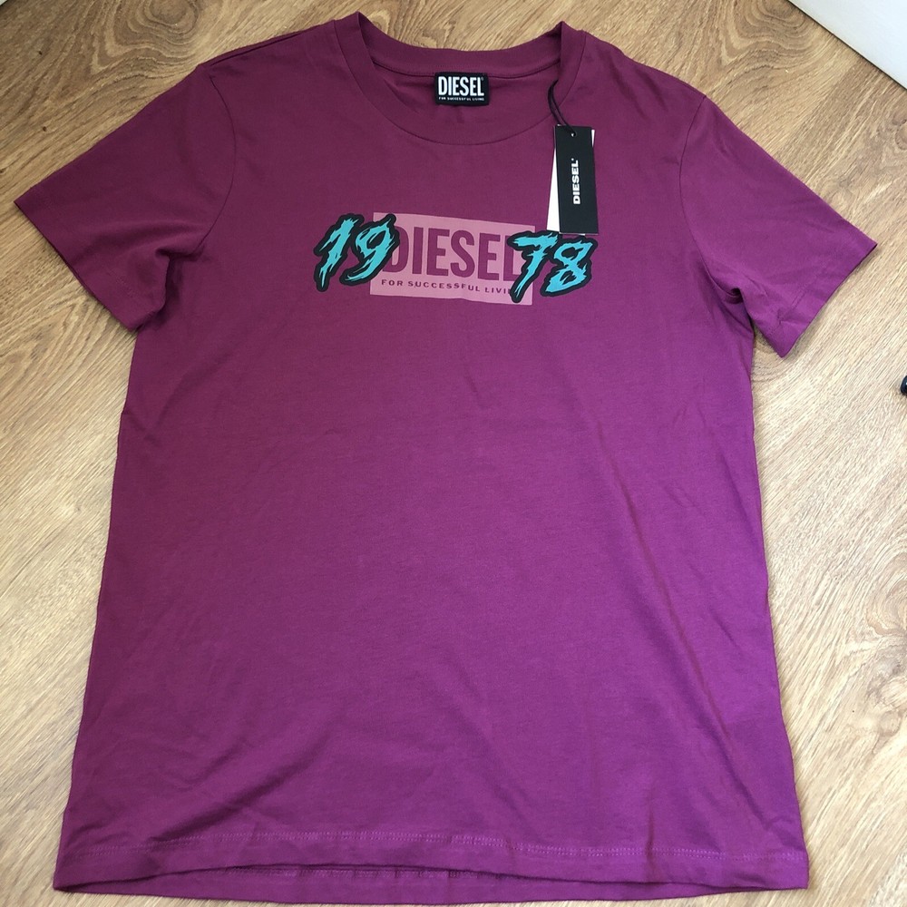 DIESEL Crew Neck Diesel 1978 Successful Living TShirt Large Fit Medium P-P19 NEW