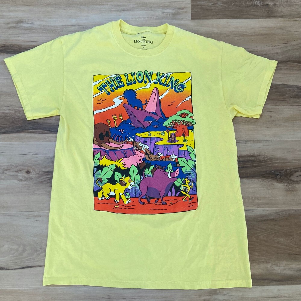 The Lion King Shirt Mens Medium Yellow Disney Simba Short Sleeve Crewneck Tee