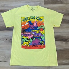 The Lion King Shirt Mens Medium Yellow Disney Simba Short Sleeve Crewneck Tee