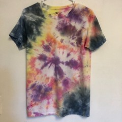 Vintage Hand tie-Dyed T-Shirt Adult Sz S Hanes 100% Cotton multicolor hippie