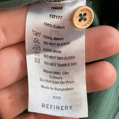 Refinery T-Shirt Mens Large Green Henley Raw Hem Tee Casual Outdoors Streetwear
