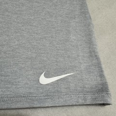 Nike Dri-FIT Women’s Scoop Neck T-Shirt Gray MEDIUM Athletic Short Sleeve Tee