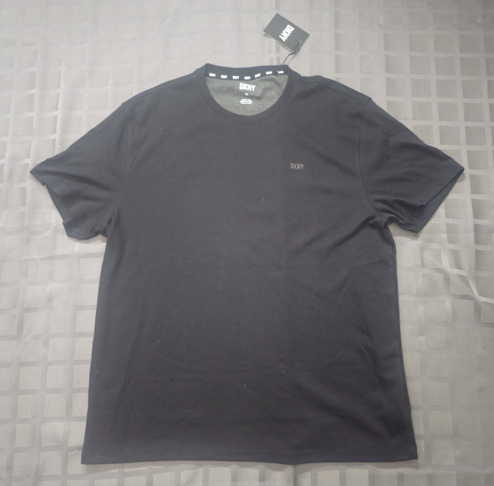 NWT DKNY Mens XL Black Solid Crew Neck Short Sleeve Logo Jersey Tee DK00SK556