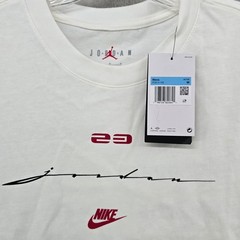 Jordan T-Shirt Mens Medium White Nike Script Jumpman 23 Graphic Short Sleeve