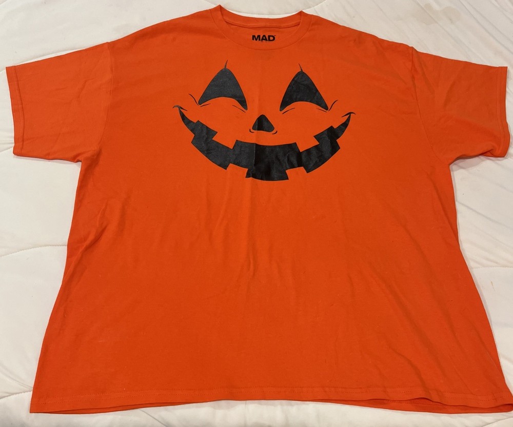 Pumpkin Happy Face On Orange T-Shirt 2XL Short Sleeve Halloween or Harvest Time