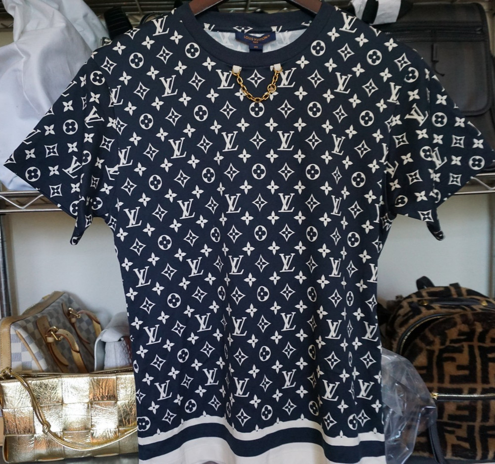 Retail $1160 Authentic LOUIS VUITTON Monogram T-Shirt Navy White Men XS