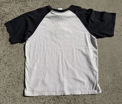 Disney World Mickey Mouse grey & black baseball tee mens large