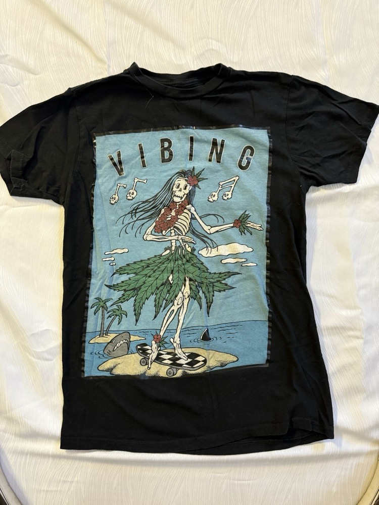 Eighty Eight Vibing Skeleton Hula Graphic Tee Small ASO Skater Y2K