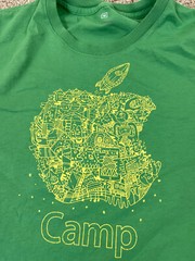 Apple Store Apple Camp T-Shirt Logo Green Computers Mac Macintosh Mens M