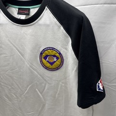 LA Lakers Size LARGE Diamond Supply Co White Black Raglan Shirt w Front Pocket
