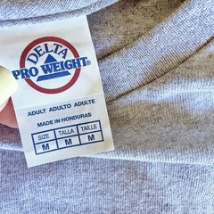Vtg New York Yankees T Shirt Adult M Delta Pro Weight MLB Graphic Spellout Tee