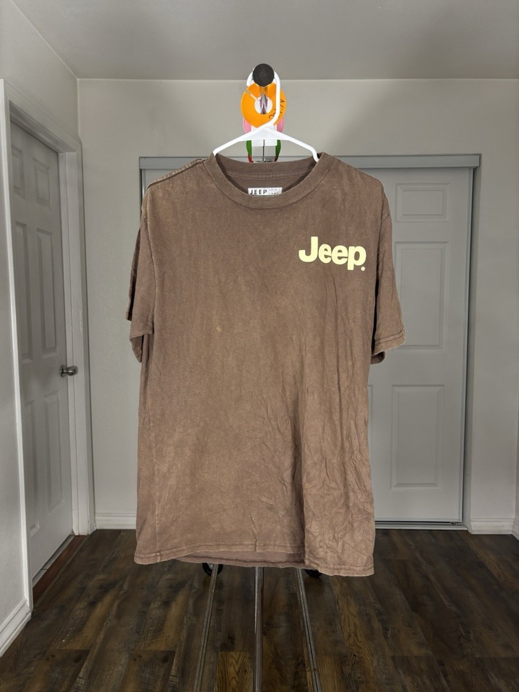 Jeep Spirit 1941 Graphic Double-Sided Men’s Brown Crew Neck T-Shirt Size S/P