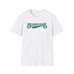 Bennigan’s T-shirt 80’s 90’s Bennigans logo Irish classic distressed vintage