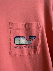 Vineyard vines, crewneck T-shirt, pink whale men’s size small