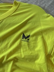MISSION Unisex X LARGE Hi Vis Yellow Cooling Long Sleeve Performance Shirt.