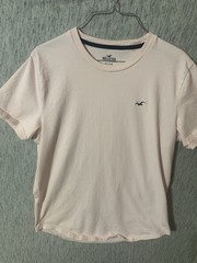 men’s Hollister Must-Have Collection Icon Crew T-Shirt in light pink Size M