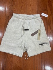 Essentials Set T-shirt and Short in Light Oatmeal (size XL)