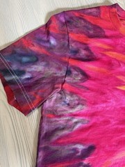 Ice Dyed T Shirt Sunburst Pattern Starburst Candy Color Inspired Size L Runs Sm