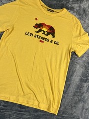 Levi Strauss Yellow Graphic Tee L California Bear Design Mens Casual T-Shirt