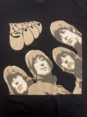 THE BEATLES “Rubber Soul” Cover Artwork LARGE Adult Unisex T-shirt 2010 Apple