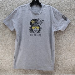 DC Nuthouse Ride or Abide Graphic T-Shirt Mens Medium Gray (see photo for flaw)