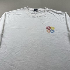 Kith T-Shirt Mens Medium White Hearts Art Logo Long Sleeve New York City Skater