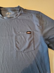 Genuine Dickies Men’s Performance Pocket T-Shirt Blue Size Medium M Short Sleeve