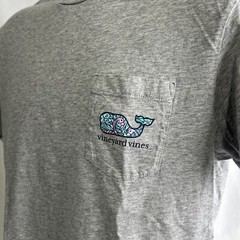 Vineyard Vines Men SS Whale Pocket Crew Tee T-Shirt “Flamingo PALM WHALE FILL”