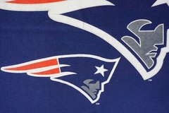 Vintage 1995 New England Patriots shirt fits modern 2XL NFL sports football