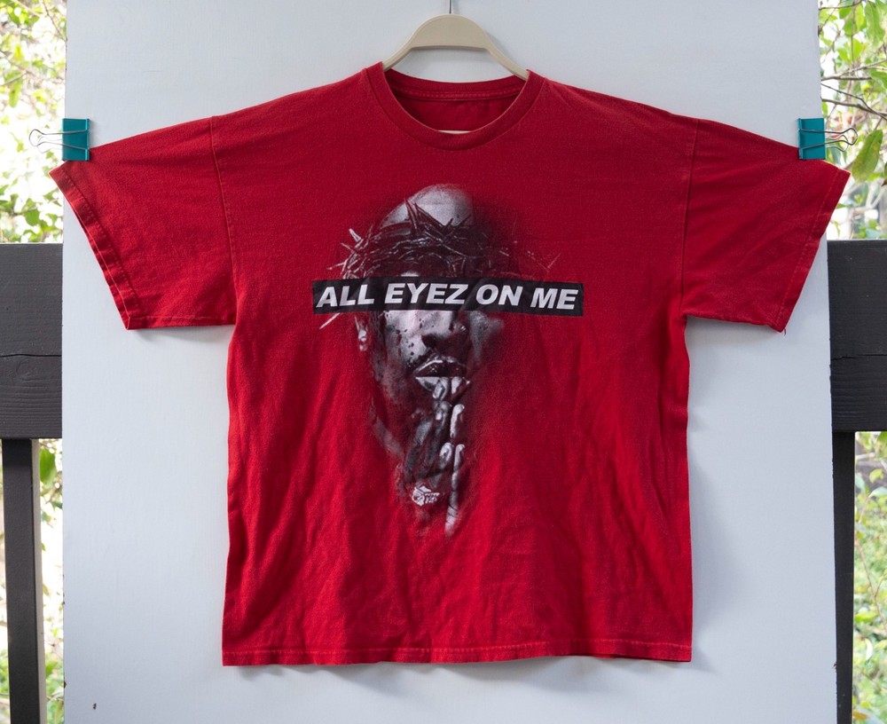 Rare Tupac 2PAC All Eyez On Me Graphic T-Shirt Red Black Men’s Size XL Rare